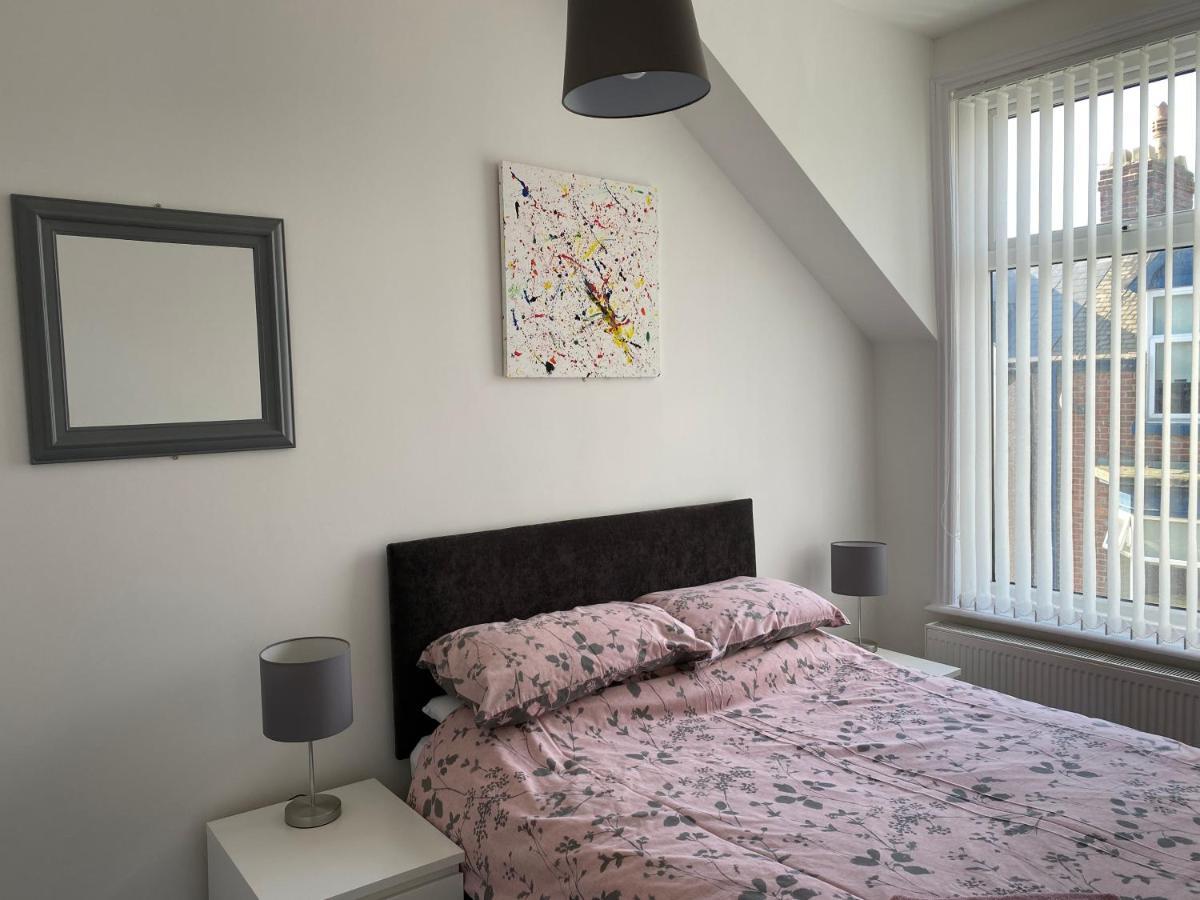Apex Living Ne - Beachville House 4 Beds Free Parking 森德兰 外观 照片