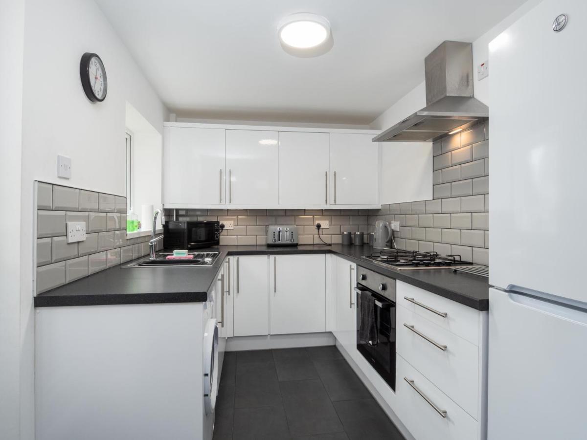 Apex Living Ne - Beachville House 4 Beds Free Parking 森德兰 外观 照片