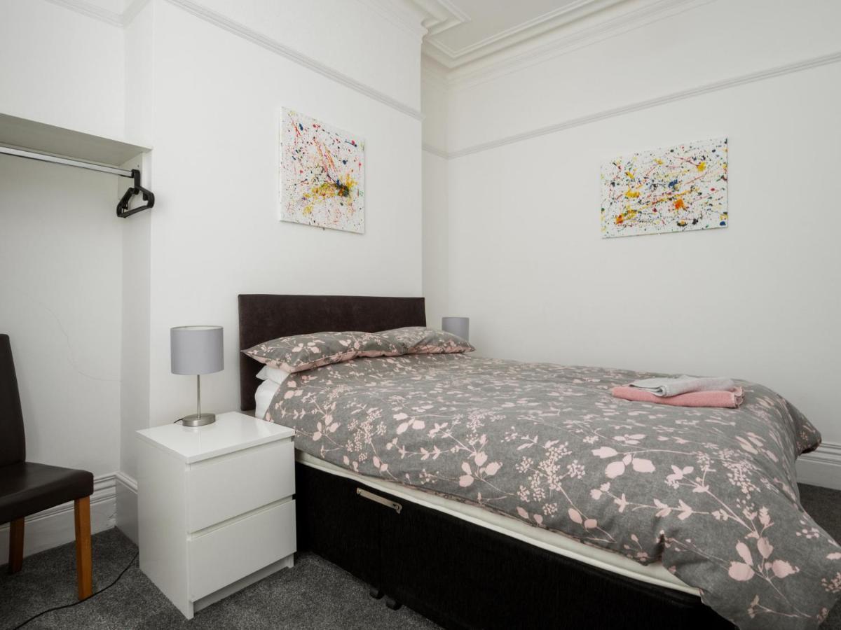 Apex Living Ne - Beachville House 4 Beds Free Parking 森德兰 外观 照片
