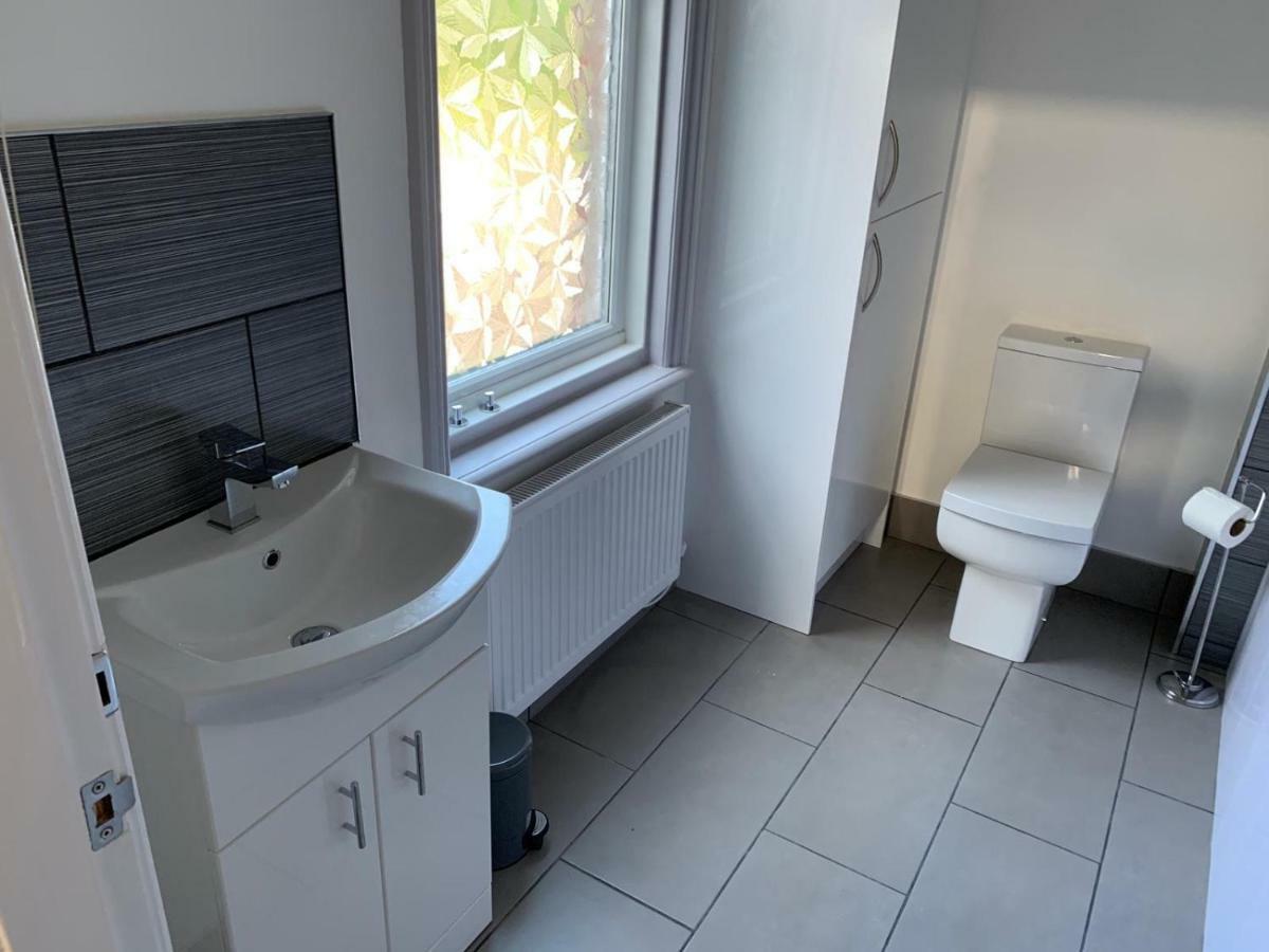 Apex Living Ne - Beachville House 4 Beds Free Parking 森德兰 外观 照片